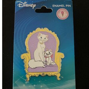 Duchess & Marie on chair pin PALM Disney